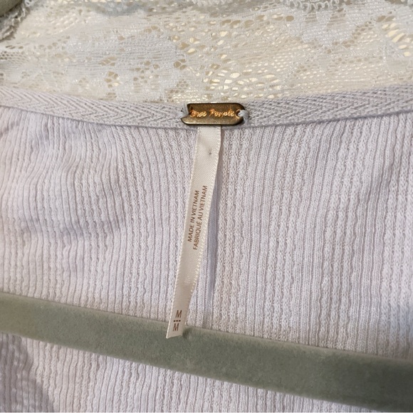 Free People Run With Me Cropped Cardi Top in Lavender Size M - Picture 5 of 9